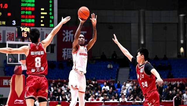 lol比赛回放-风云突变！广东宏远赛后豪取连胜，CBA常规赛版图或变，态度坚定，心理建设被强调的简单介绍