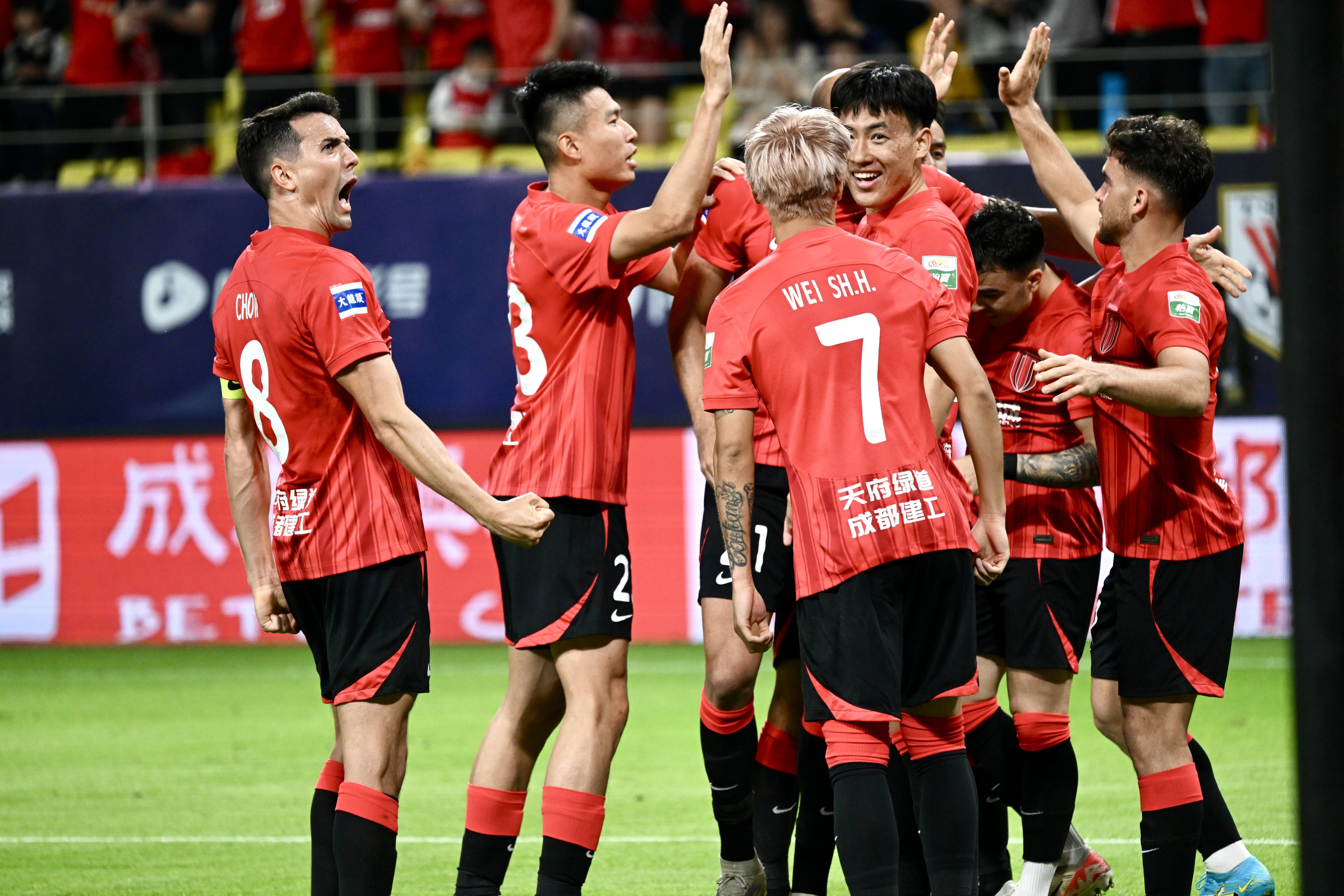 lol皮肤购买-关于转折点！成都蓉城手感冰凉；亚冠今夜攻防权衡；底气十足；心理建设被强调的信息