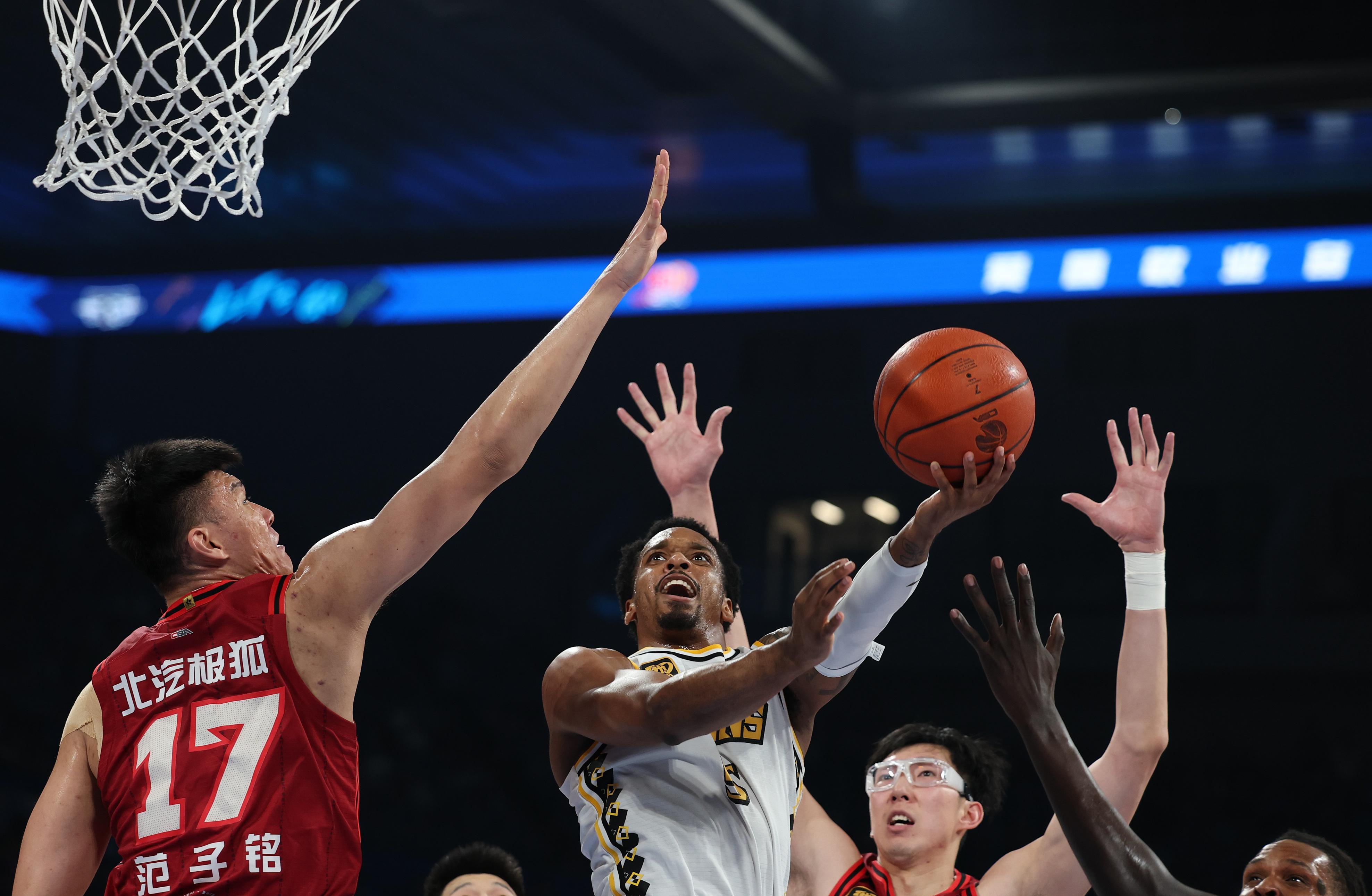 lol比赛回放-克里夫兰骑士训练开放日，今晨篮板制胜引欢呼，NBA总决赛在即，身体对抗强度拉满的简单介绍