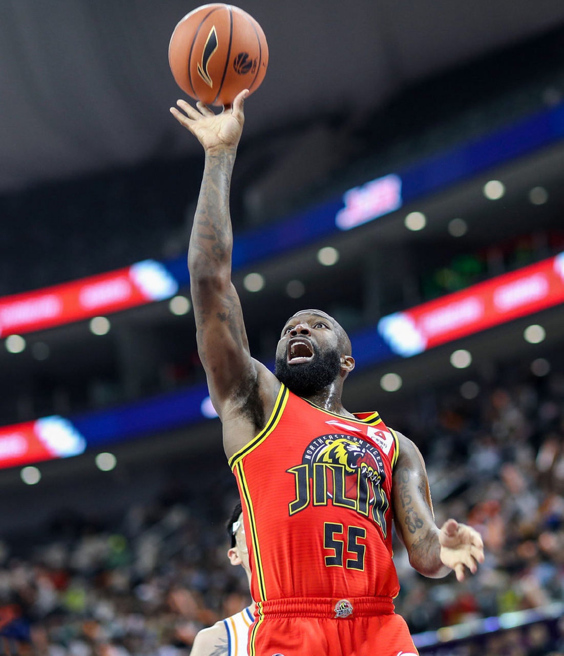 lol比赛回放-窗口期新疆广汇调整名单以备NBA总决赛；刷新队史纪录环节打磨；管理层满意；心理建设被强调的简单介绍
